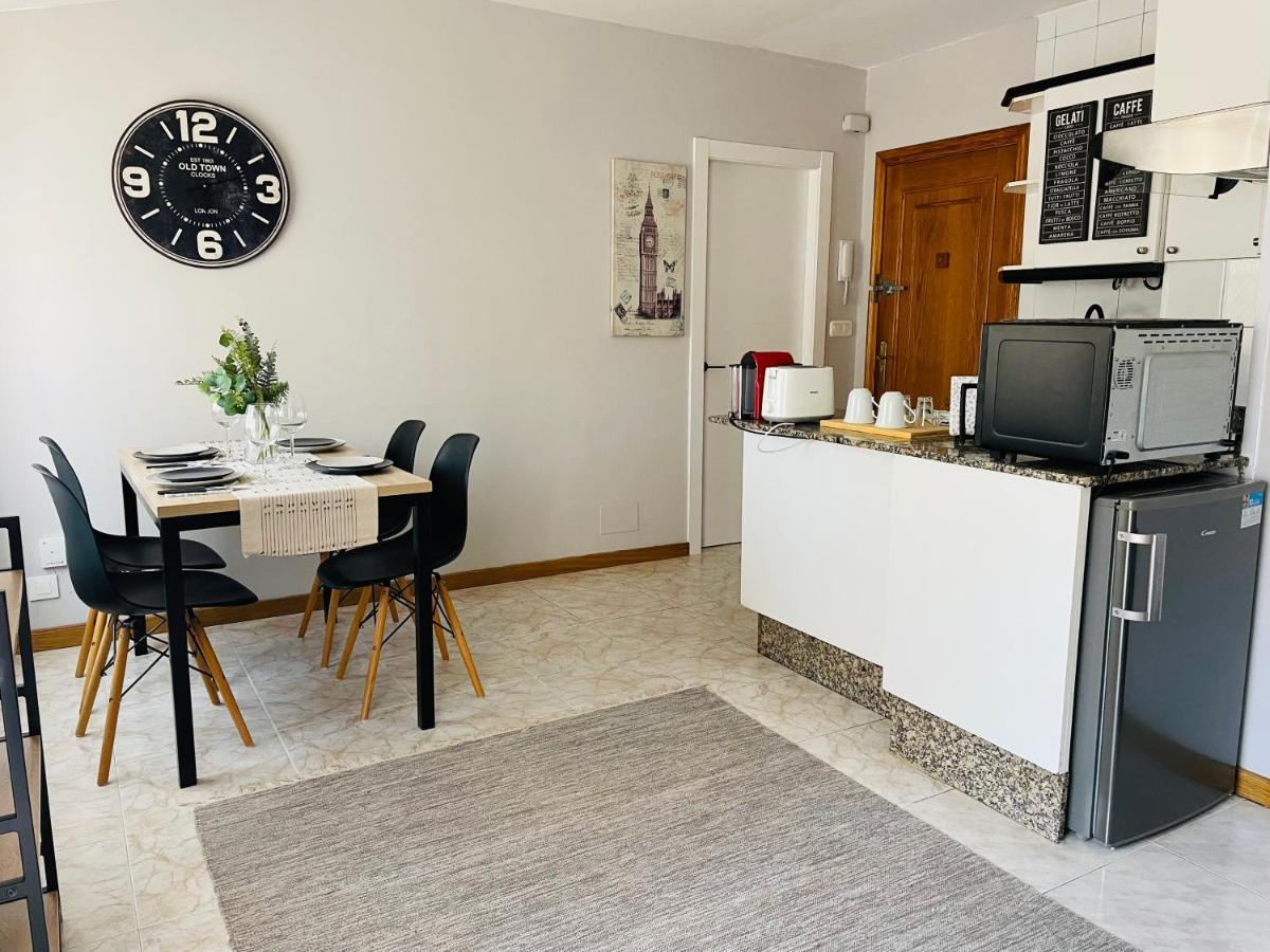 El Apartamento De La Colegiata Appartement Comarca de Comarca de Vigo Buitenkant foto